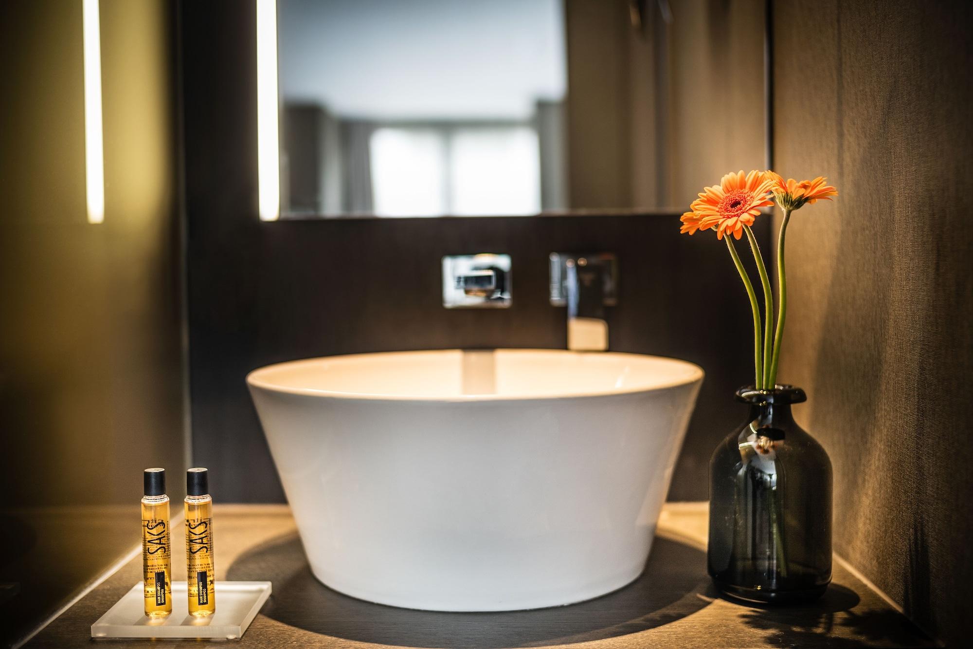 Saks Urban Design Hotel Frankfurt Франкфурт-на-Майні Екстер'єр фото