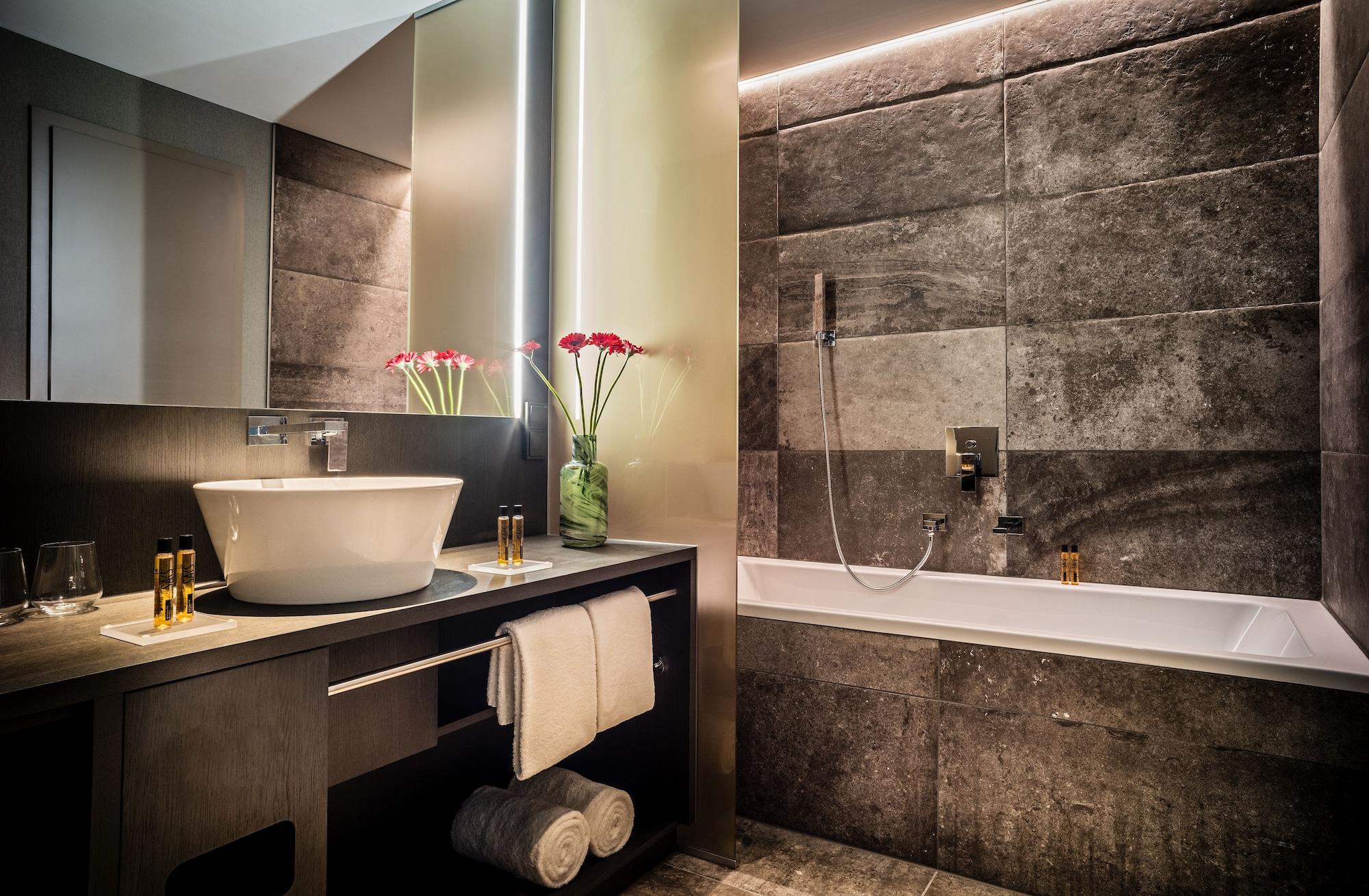 Saks Urban Design Hotel Frankfurt Франкфурт-на-Майні Екстер'єр фото